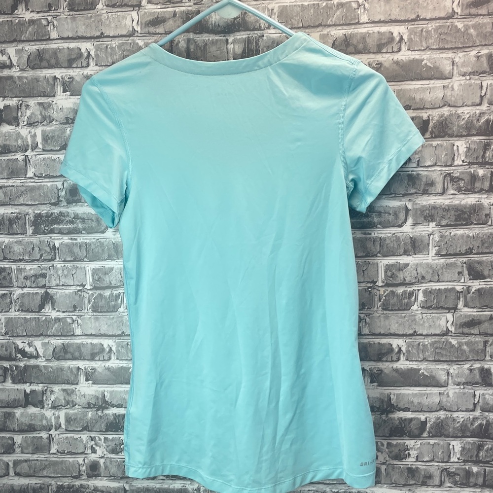 Nike Pro Women's Aqua Short Sleeve‎ Tee - Picture 5 of 7